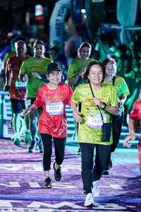 BIB: 
                            <button type="button" onclick="openModal(26332378)" class="btn btn-primary btn-sm float-right btn-popup" data-toggle="modal" data-target=".modal-high-quality">
                        <i class="fas fa-shopping-cart"></i> Add to Cart
                    </button>
                                            <button type="button" onclick="isThisMe(26332378, true)" class="btn btn-success btn-sm float-right btn-popup btn-isme hidden" data-toggle="tooltip" data-placement="bottom" title="นี่คือรูปของคุณใช่ไหม คลิกที่นี่เพื่อเอาเข้าอัลบั้ม">
                        <i class="fas fa-plus"></i> Add to album
                    </button>
                    <button type="button" onclick="isThisMe(26332378, false)" class="btn btn-warning btn-sm float-right btn-popup btn-isnotme hidden">
                        <i class="fas fa-ban"></i> Remove from album
                    </button>